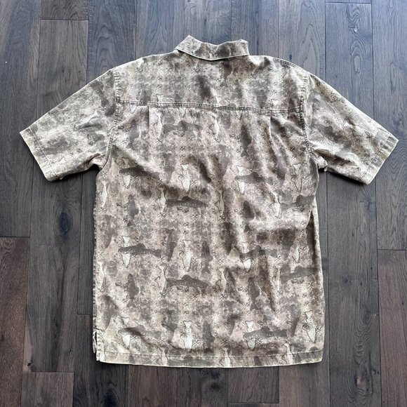 Woolrich Fish Print Camp Shirt Size L Tan Button Up Short Sleeve Outdoor Trout - Picture 3 of 6